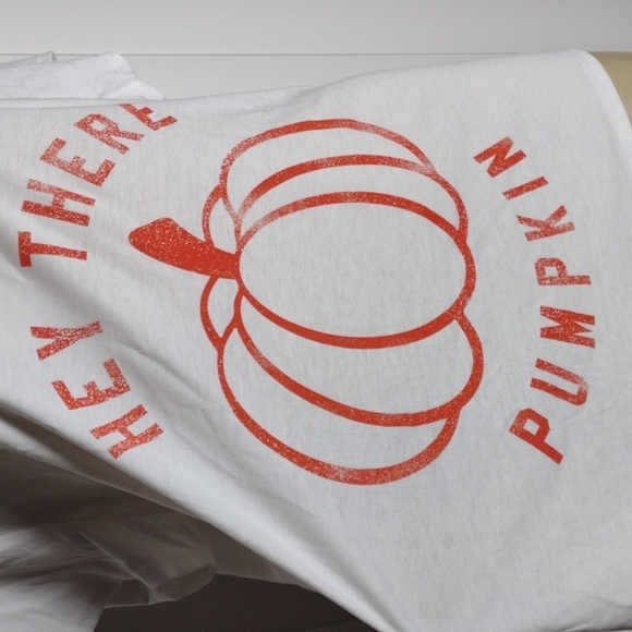 NWT Isabel Maternity Hey There Pumpkin Graphic T-Shirt - Size XXL - Picture 4 of 7